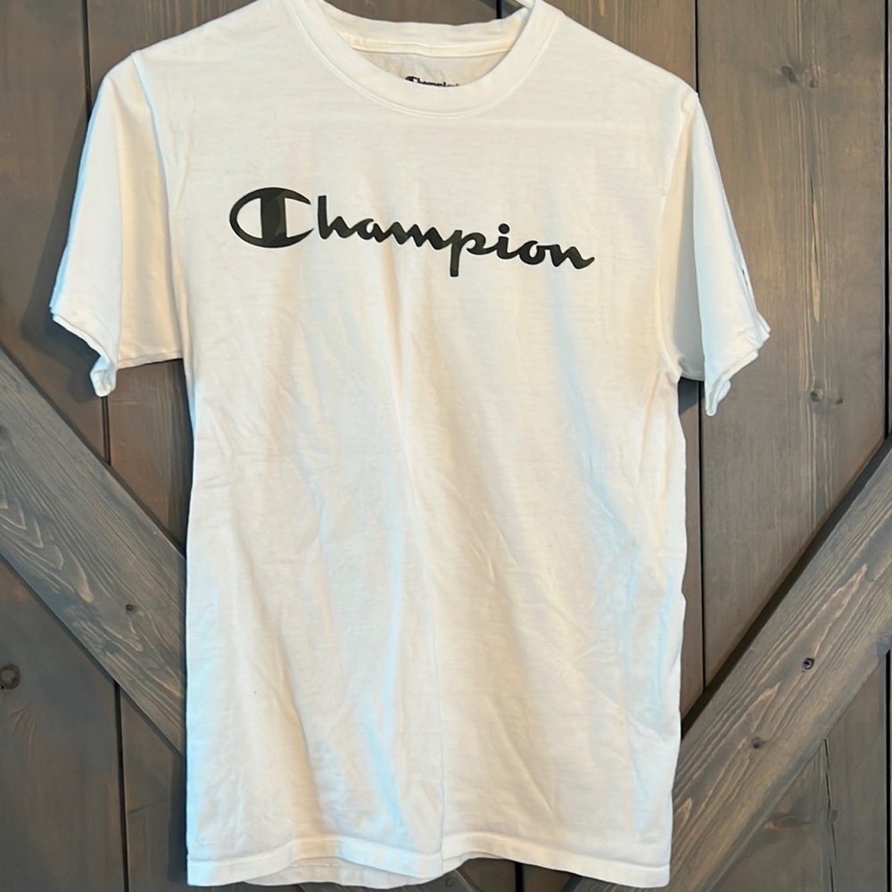 Men’s Small Champion T-shirt